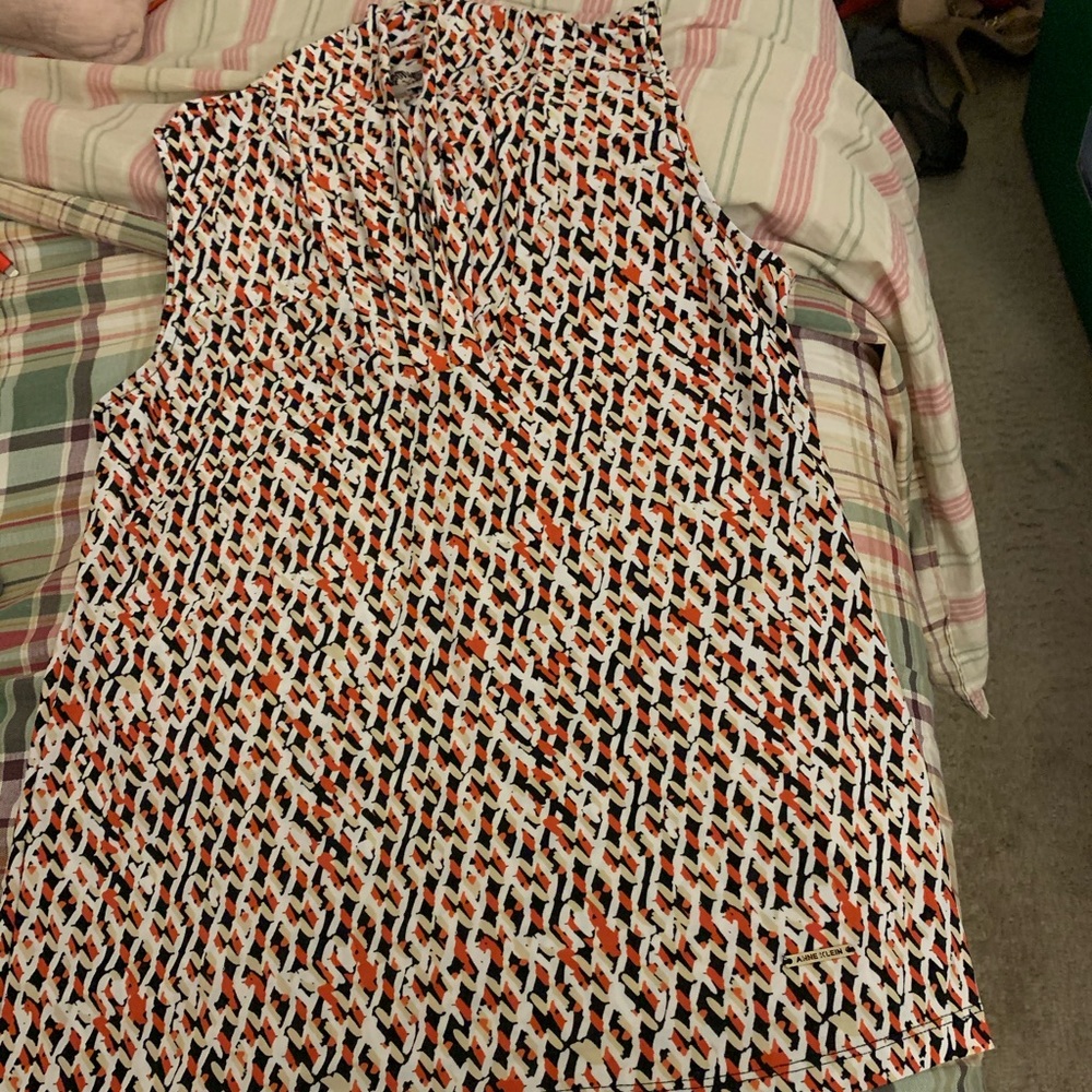 Multicolored top